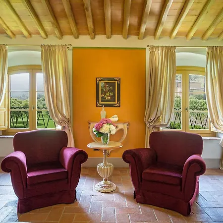 La Dimora Dell'inventore Luxury Bed & Breakfast Capannori